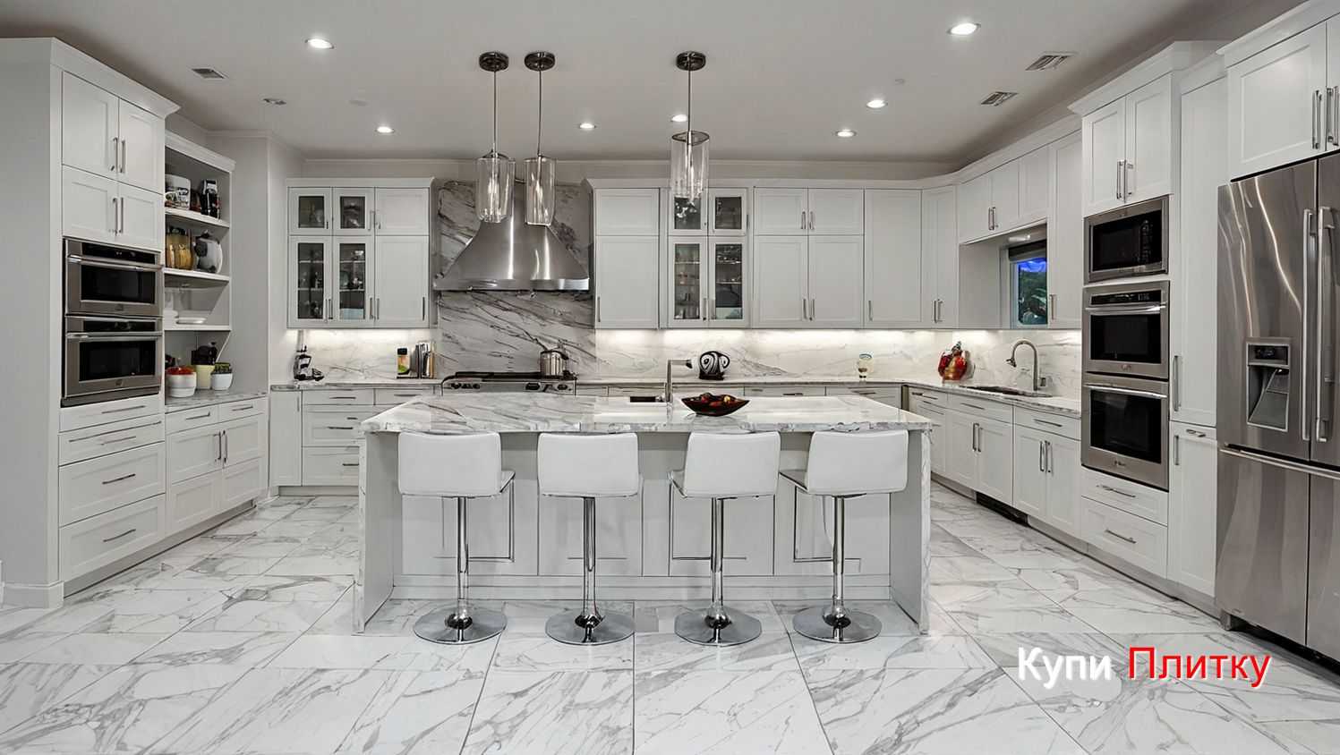 Напольная плитка под мрамор на кухне и отделка под мозаикой